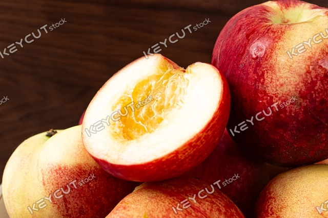 으깨다,음식,과일,식료품점,디저트,mystery peach,peach,Nectarine,white peach,fruit,Fruit,dessert,dessert,snack,crush,food,meal,food,grocery,ingredient,ingredients,Food Ingredients,close up,fresh,hairless,sweet,1587782987