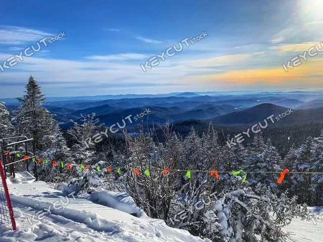 화창한,슬로프,풍경,뉴잉글랜드,관광,snow,nature,landscape,travel,mountain,hill,outdoor,tree,slope,sky,forest,tourism,winter,pine,scenic,beautiful,range,white,blue,cold,peak,sunny,sunny day,wallpaper,vacation,elegance,track,relaxation,destinations,journey,adventure,activity,skiing,Killington,Vermont,New England,leisure,sports,Killington peak,snowy,ski,background,abstract,cloudscape,aerial,light,resort,great view,environment,1612922106