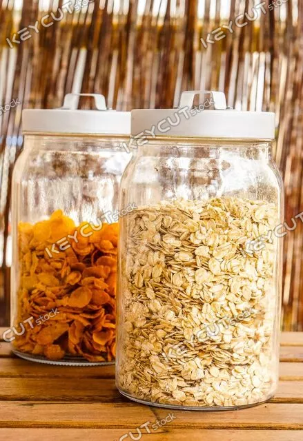 콘플레이크,항아리,영양가 있는,다이어트,배경,oatflakes,cornflakes,cereals,healthy,meal,snack,breakfast,diet,organic,nutrition,food,grain,dry,closeup,background,fitness,granola,eat,natural,tasty,homemade,jars,vitamin,morning,delicious,yummy,lifestyle,ingredient,vertical,1822211319