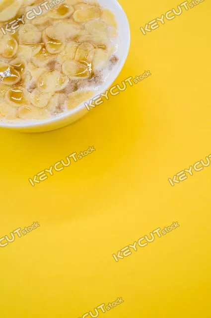 맛있는,배경,그릇,간식,건강한,cornflakes,milk,bowl,isolated,yellow,background,top,view,healthy,food,nutrition,breakfast,closeup,organic,natural,snack,fresh,diet,meal,health,tasty,grain,nobody,gourmet,eating,homemade,vertical,1912973485
